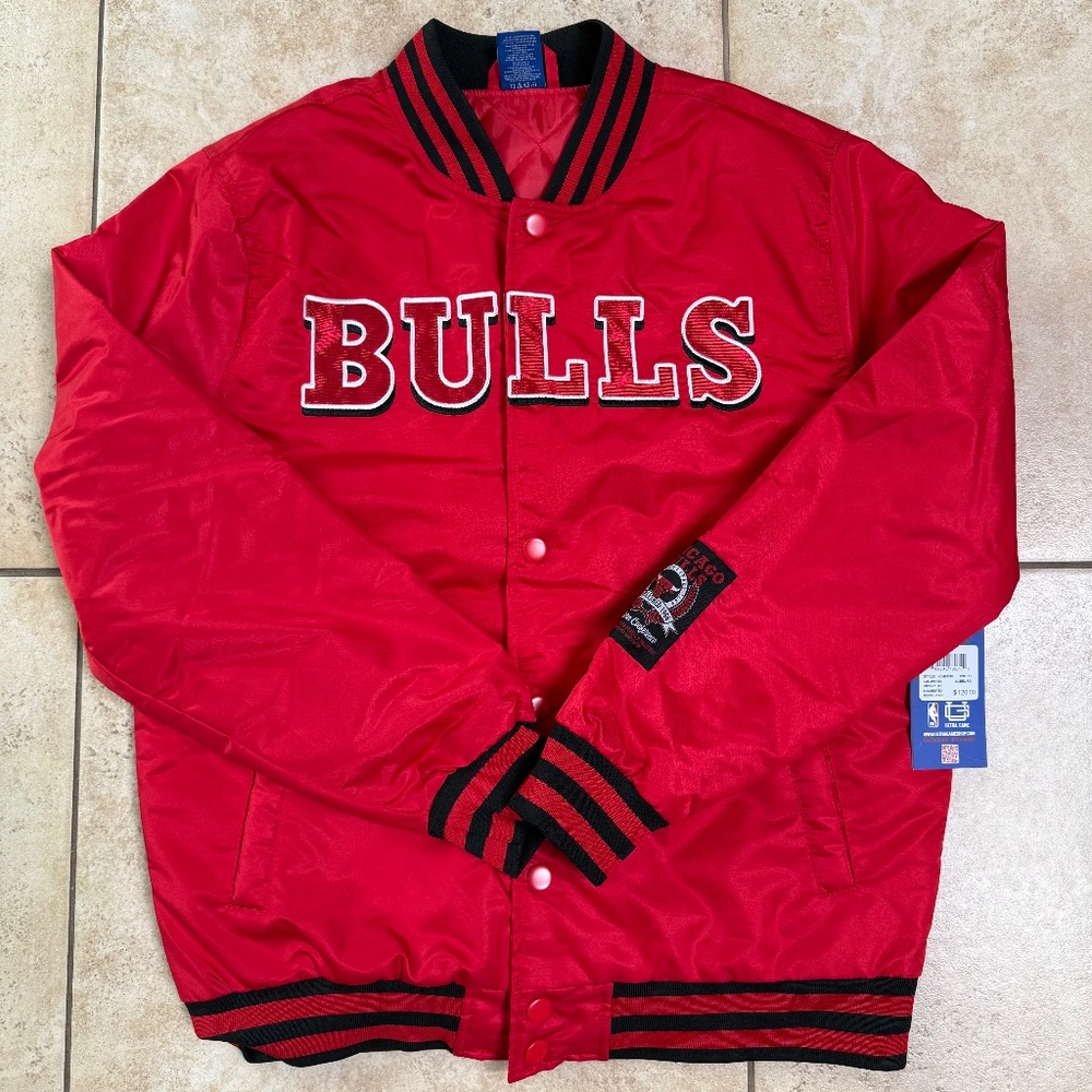 Chicago Bulls Ultra Games Men's Bomber Jacket Red Size M ($120)